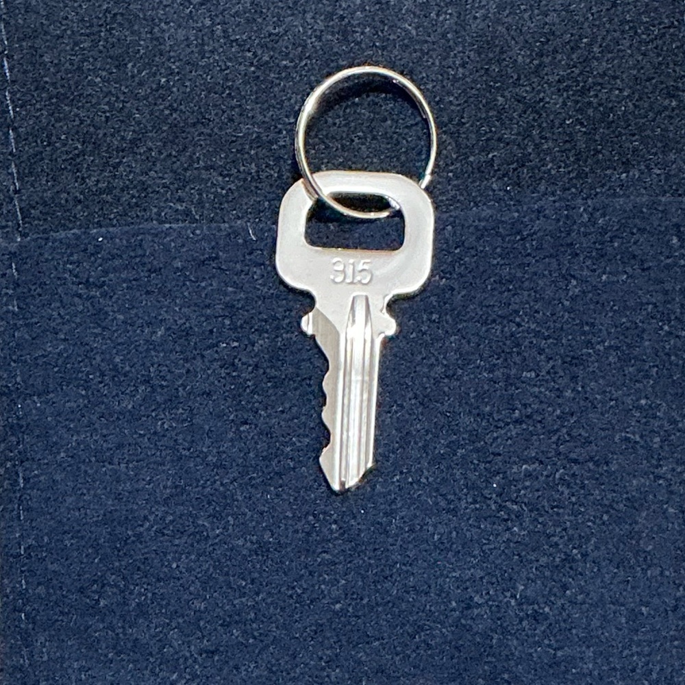 LOUIS VUITTON Silver Lock and Key Set 315 Excellent Condition - Picture 11 of 15